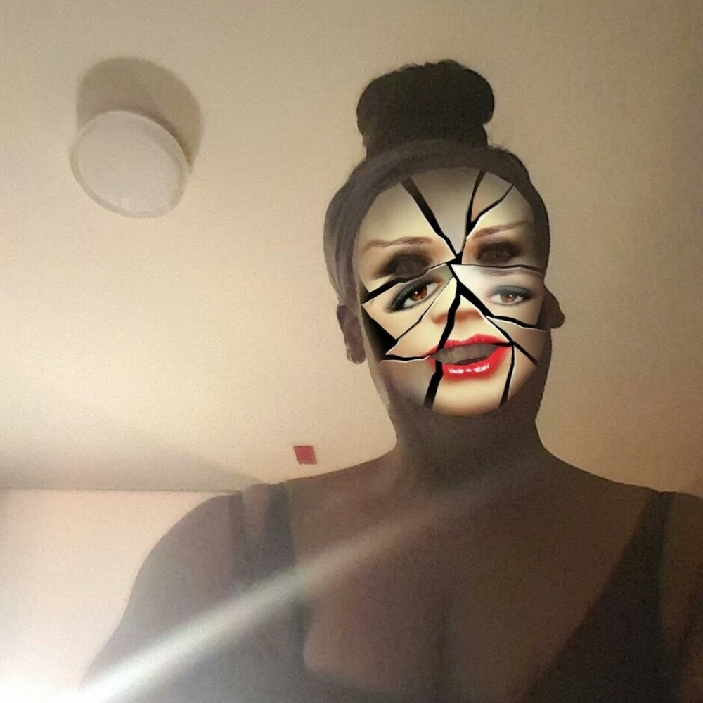 Meet your Posher, Chrystal